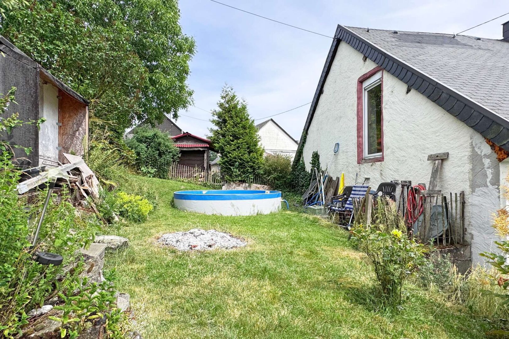 Garten mit Pool