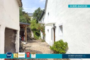 charmantes Einfamilienhaus mit traumhaftem Außenbereich