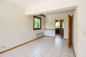 Esszimmer mit Küchenzugang