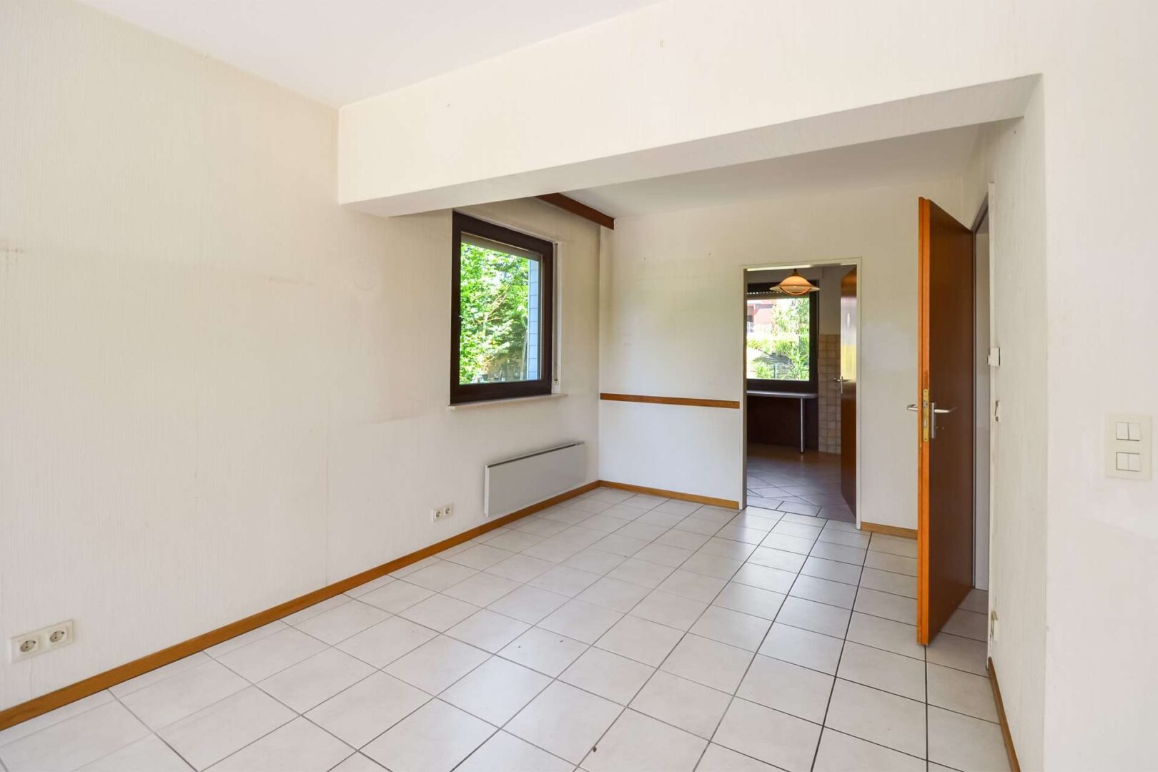 Esszimmer mit Küchenzugang