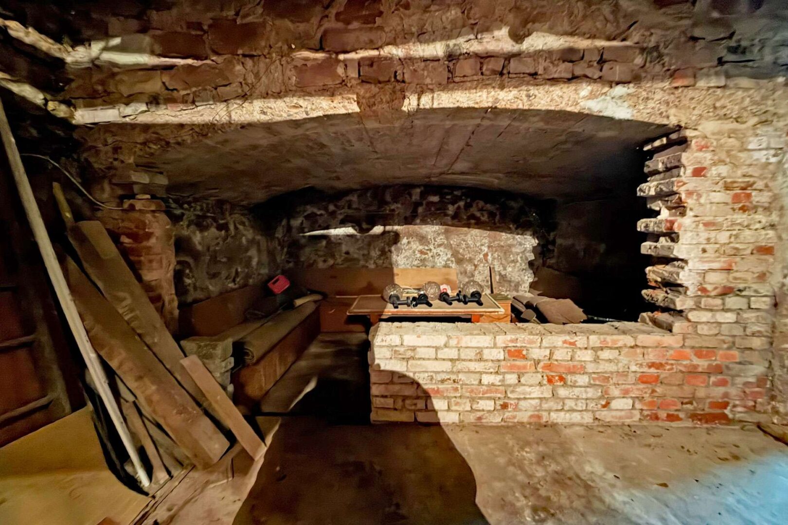 Lagerraum/ Kellerbar