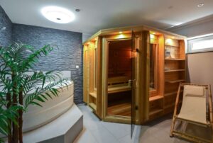 Whirlpool, Sauna