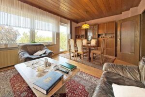 Wohn-/Esszimmer