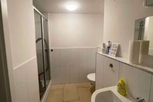 Bad mit Dusche