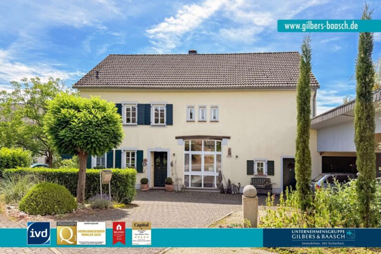 Charmantes Landhaus mit großem Garten in Ortsrandlage