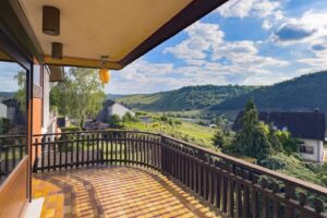 Balkon mit Moselblick