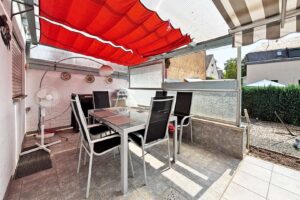 überdachte Terrasse