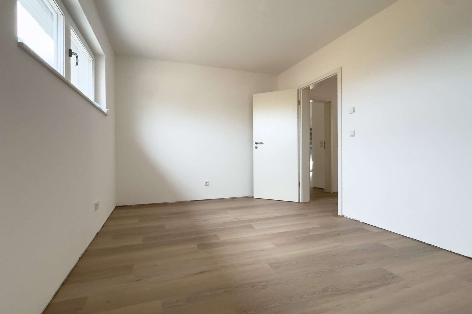 Schlafzimmer 2 (EG)