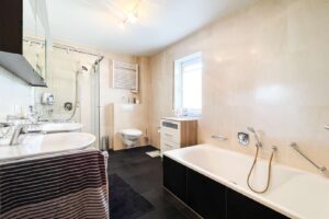 Badezimmer oben