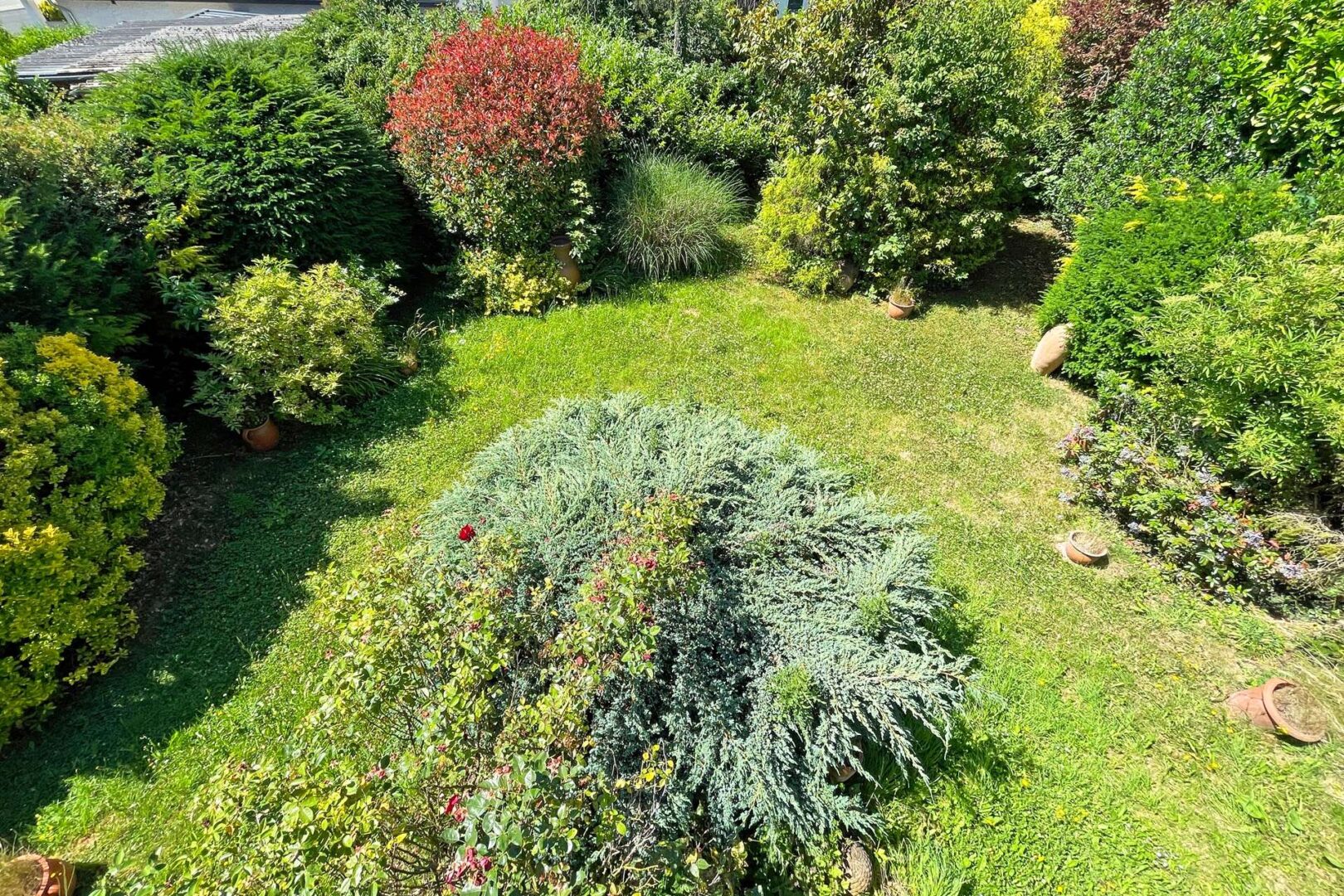 Schön angelegter Garten