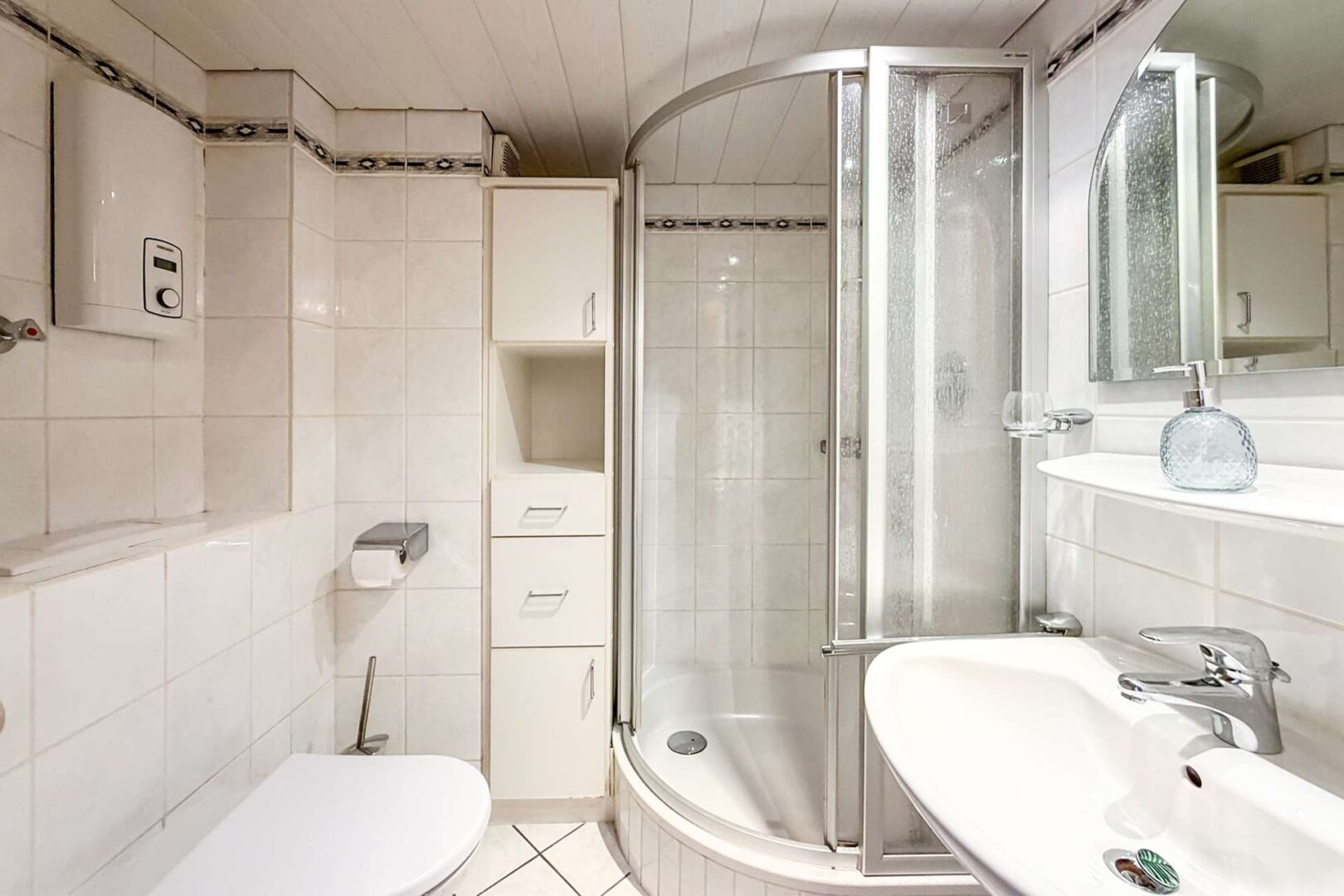 Badezimmer EG