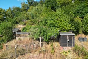 Gartengrundstück hinterm Haus