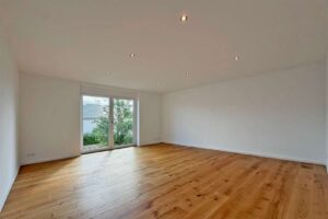 großes Schlafzimmer oder Arbeitszimmer
