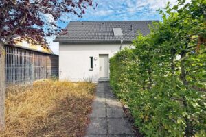 Fußweg zum Hauseingang