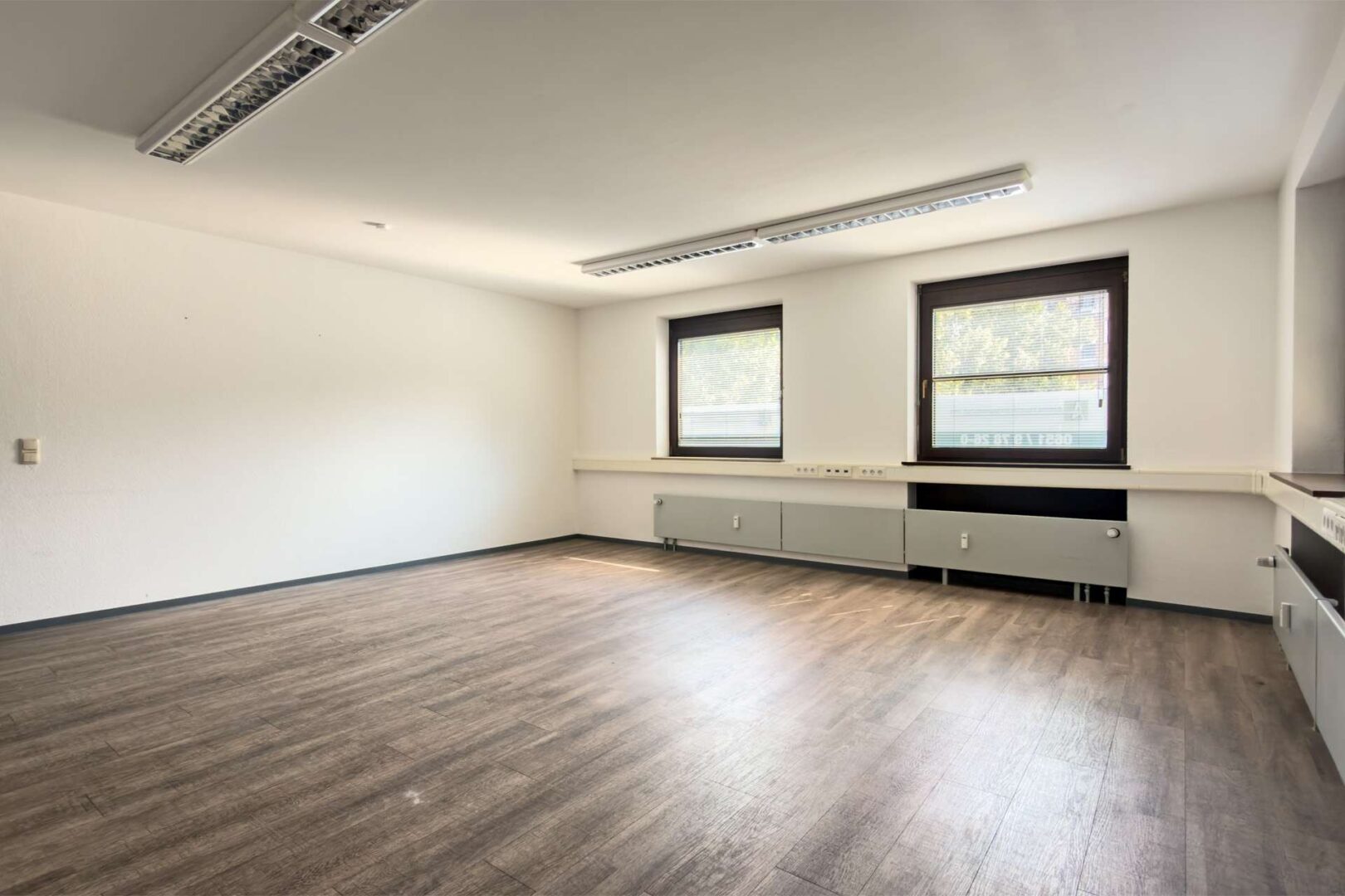 Heller Arbeitsbereich