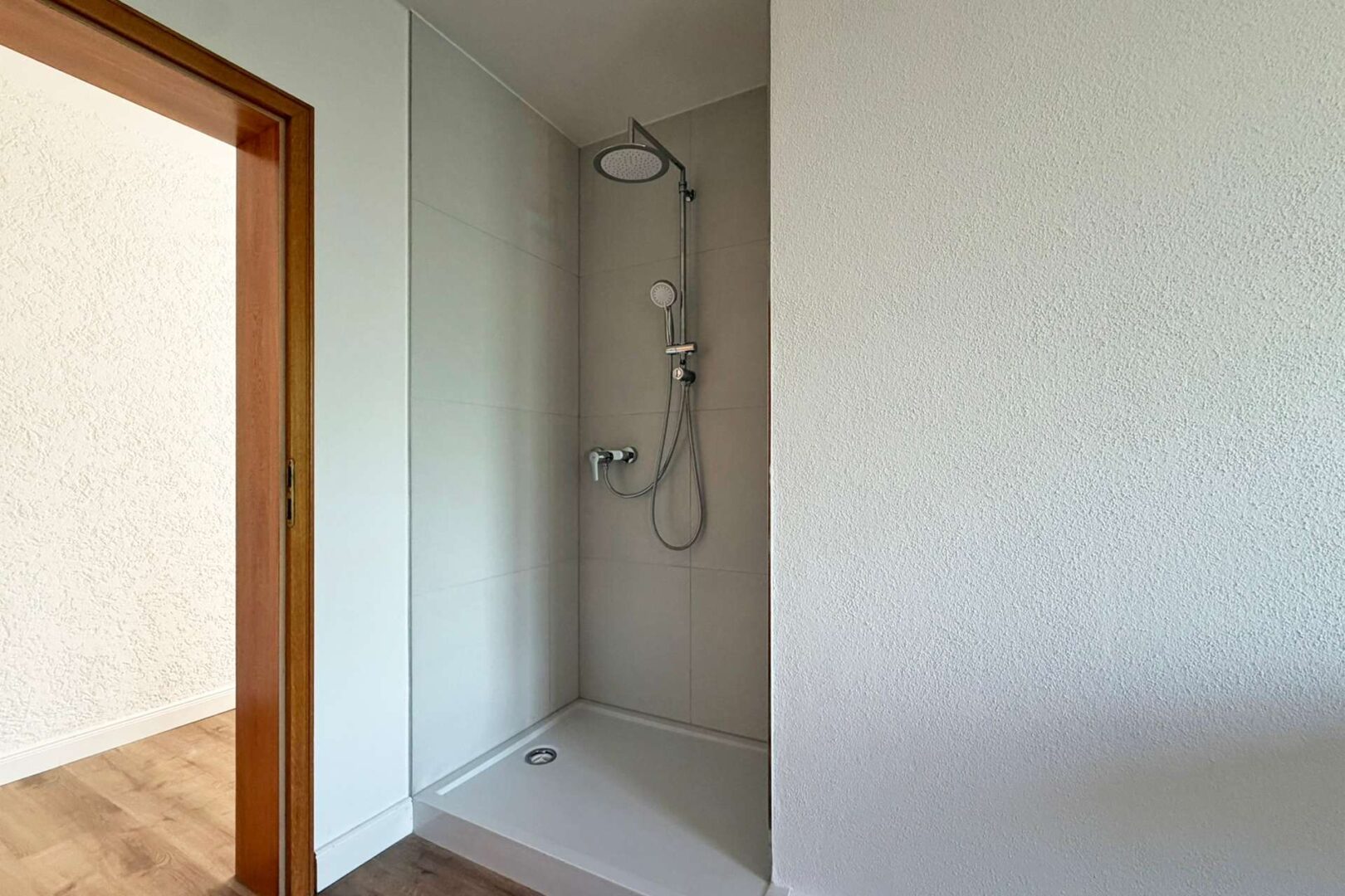 Dusche im Bad