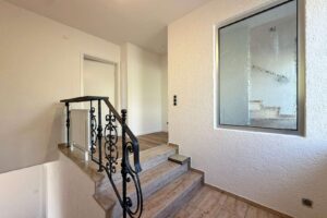 Treppenhaus zum 1.OG