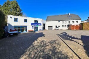Werkstatt mit angrenzendem Wohnhaus