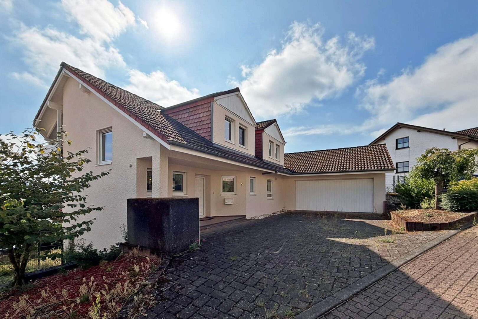 Zufahrt zur Garage